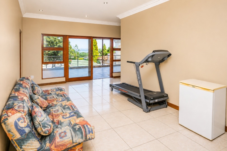 4 Bedroom Property for Sale in Kosmos Ridge North West